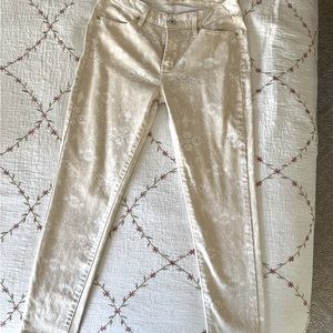 🌸Levis leggings- color pale tan and white